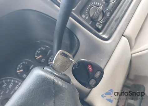 2002 Chevrolet Suburban 1500 Lt z USA, uszkodzony, nr VIN 3GNFK16Z62G350240